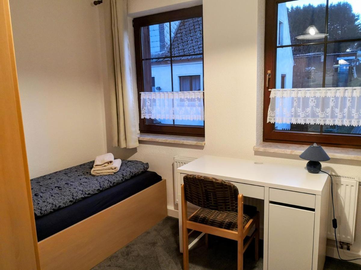 Ferienwohnungen 1 Bis 4 "Pumphut'S Scheune" Lengenfeld  Exterior foto