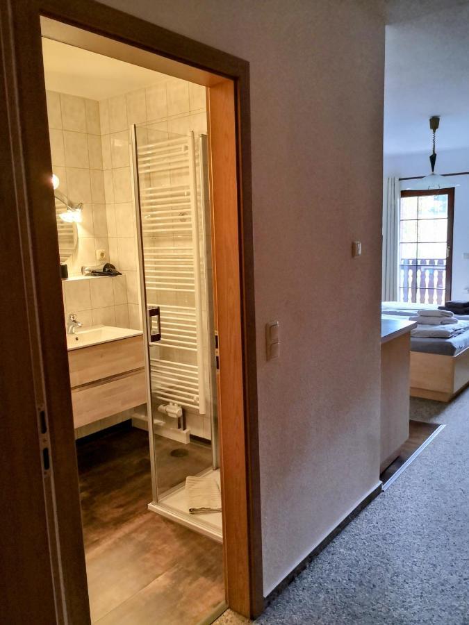 Ferienwohnungen 1 Bis 4 "Pumphut'S Scheune" Lengenfeld  Exterior foto