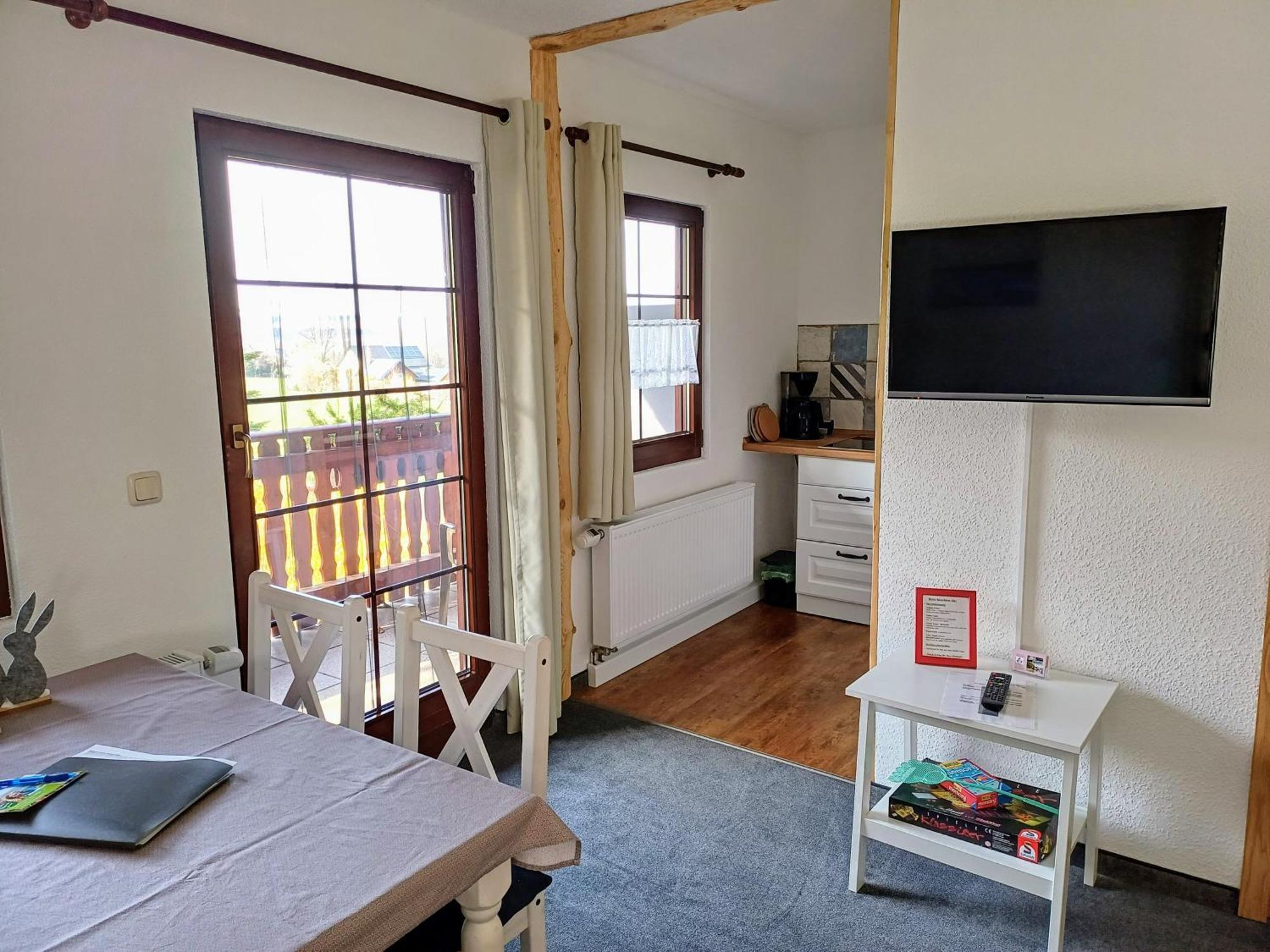 Ferienwohnungen 1 Bis 4 "Pumphut'S Scheune" Lengenfeld  Exterior foto
