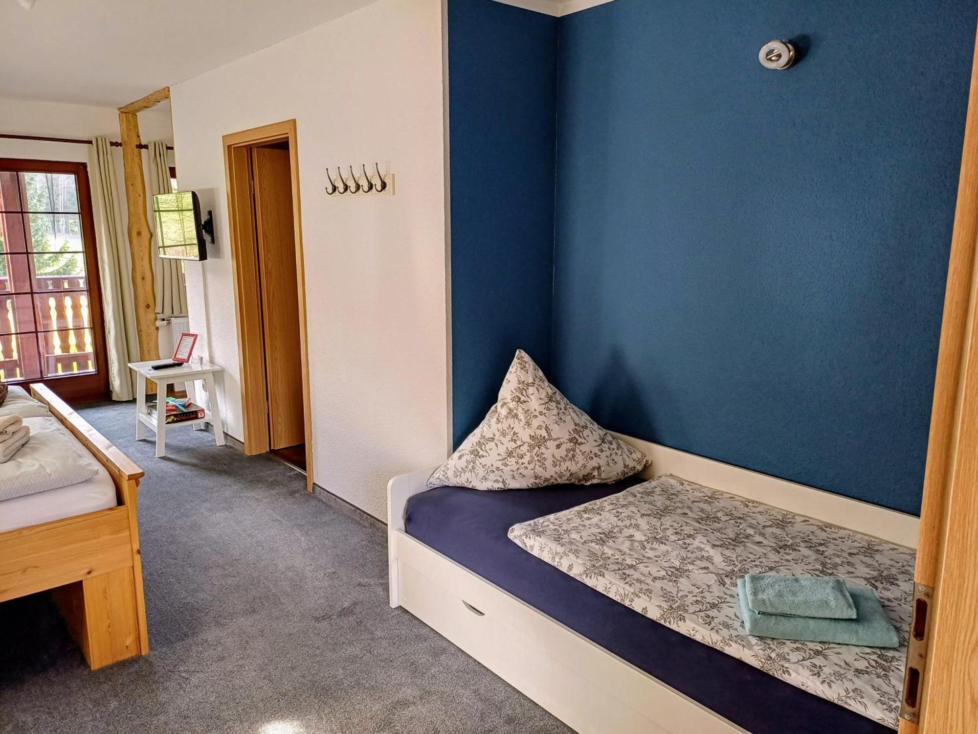 Ferienwohnungen 1 Bis 4 "Pumphut'S Scheune" Lengenfeld  Exterior foto